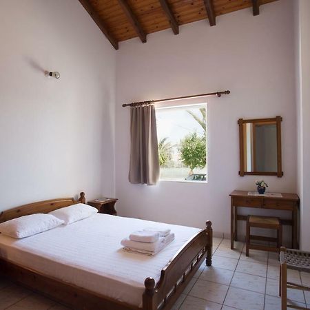 Ambelakia Studios Monemvasia Bagian luar foto