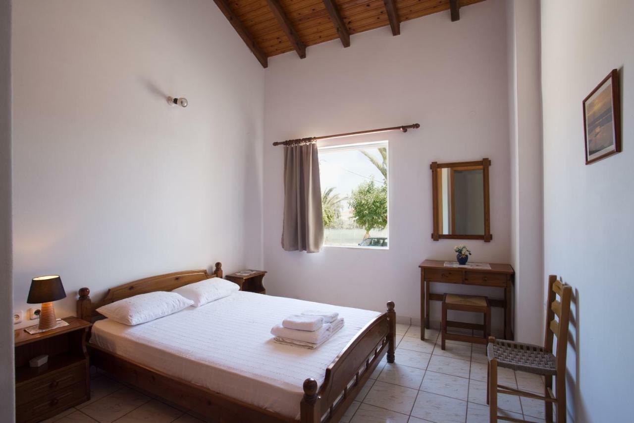 Ambelakia Studios Monemvasia Bagian luar foto