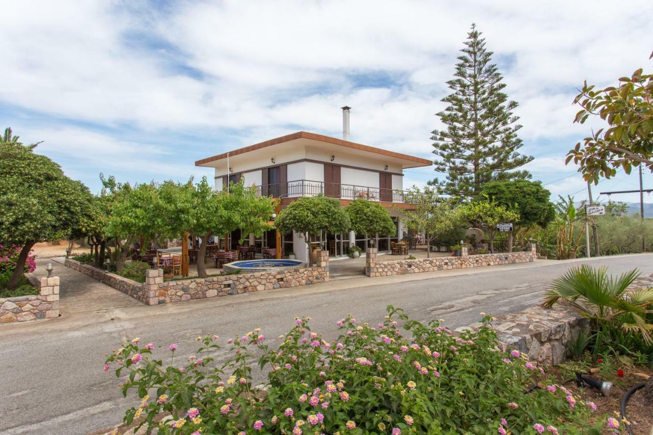 Ambelakia Studios Monemvasia Bagian luar foto